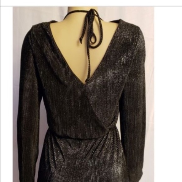 Xhilaration Long sleeve V Neck Open Back Romper S - Picture 6 of 8